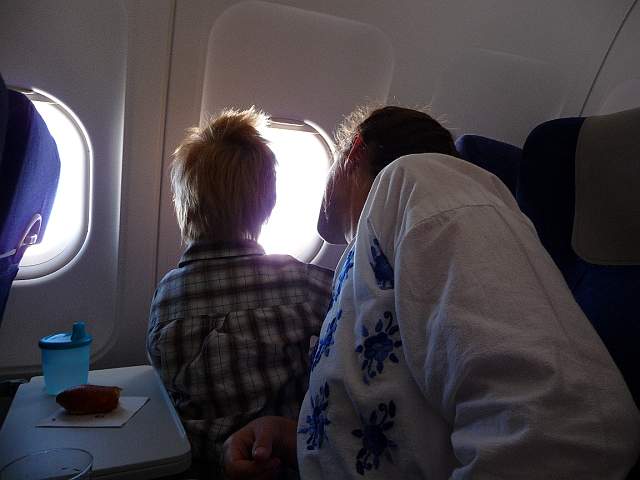 P1000204.JPG - Schauen wir erstmal nach, ob man da draussen Zahlen sehen kann